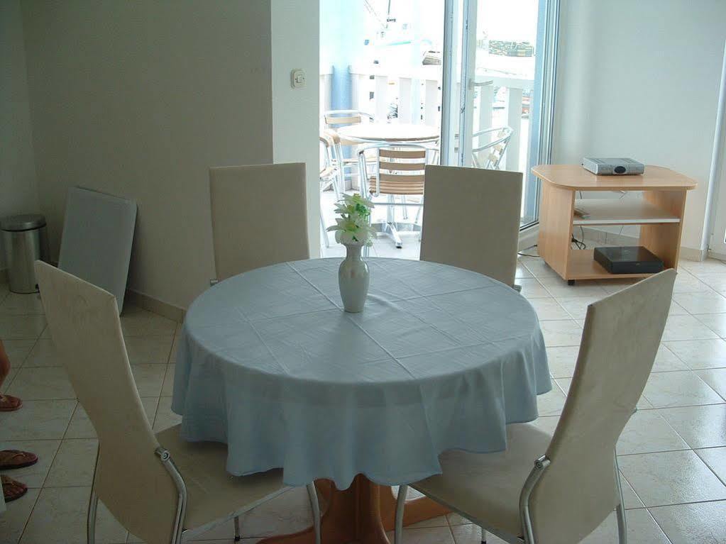Marina Gromela 3*